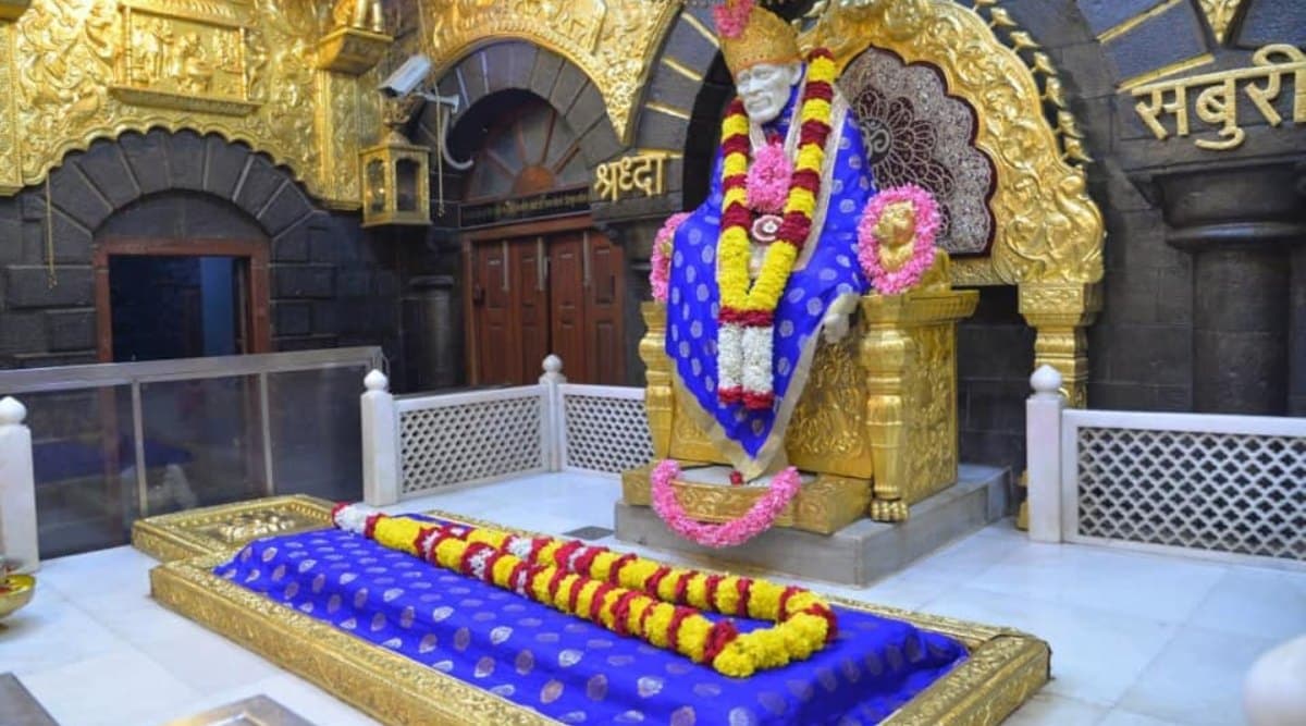 Shirdi Sai Baba Punyatithi 2019 Live Aarti: शिरडी के साईं बाबा की 101वीं पुण्यतिथि पर घर बैठे पाएं दर्शन का लाभ, देखें काकड़ आरती, दर्शन और कार्यक्रमों का लाइव टेलीकास्ट Shirdi Sai Baba Punyatithi 2019 Live Aarti: शिरडी के साईं बाबा की 101वीं पुण्यतिथि पर घर बैठे पाएं दर्शन का लाभ, देखें काकड़ आरती, दर्शन और कार्यक्रमों का लाइव टेलीकास्ट