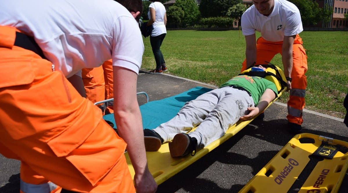 World Trauma Day 2019: विकलांगता और मौत का सबसे बड़ा कारण है ट्रॉमा, जानें सड़क दुर्घटना से बचाव के लिए करना चाहिए किन नियमों का पालन World Trauma Day 2019: विकलांगता और मौत का सबसे बड़ा कारण है ट्रॉमा, जानें सड़क दुर्घटना से बचाव के लिए करना चाहिए किन नियमों का पालन