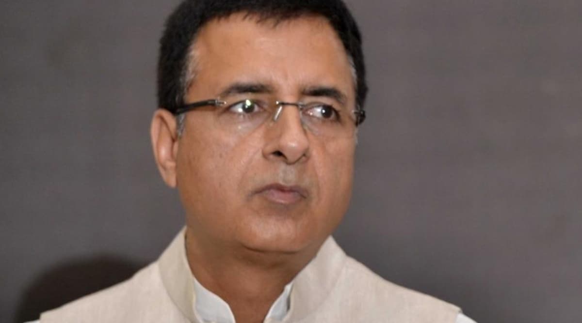 मध्यप्रदेश का सियासी नाटक: कांग्रेस नेता रणदीप सुरजेवाला का सनसनीखेज इल्जाम- बीजेपी 14 विधायकों को किया अगवा मध्यप्रदेश का सियासी नाटक: कांग्रेस नेता रणदीप सुरजेवाला का सनसनीखेज इल्जाम- बीजेपी 14 विधायकों को किया अगवा