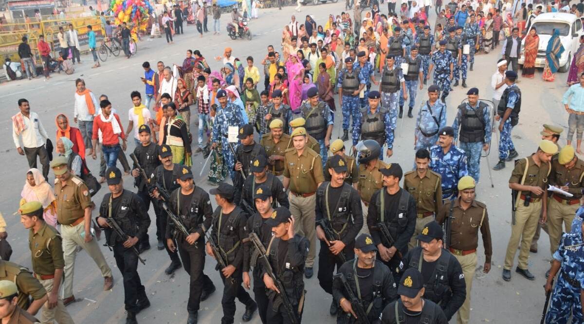 अयोध्या विवाद मामले पर फैसले के मद्देनजर उत्तर प्रदेश-नेपाल सीमा सील, सुरक्षा के कड़े इंतजाम अयोध्या विवाद मामले पर फैसले के मद्देनजर उत्तर प्रदेश-नेपाल सीमा सील, सुरक्षा के कड़े इंतजाम