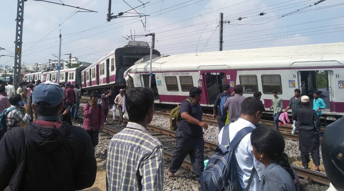 तेलंगाना में दो ट्रेनों की जोरदार टक्कर, एक्सप्रेस ट्रेन से भिड़ी हैदराबाद लोकल- कई डिब्बे पटरी से उतरे तेलंगाना में दो ट्रेनों की जोरदार टक्कर, एक्सप्रेस ट्रेन से भिड़ी हैदराबाद लोकल- कई डिब्बे पटरी से उतरे