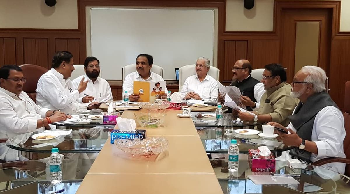 महाराष्ट्र सत्ता संघर्ष: राज्यपाल भगत सिंह कोश्यारी से मिलेंगे कांग्रेस-एनसीपी और शिवसेना के नेता, इस मुद्दे पर करेंगे चर्चा महाराष्ट्र सत्ता संघर्ष: राज्यपाल भगत सिंह कोश्यारी से मिलेंगे कांग्रेस-एनसीपी और शिवसेना के नेता, इस मुद्दे पर करेंगे चर्चा