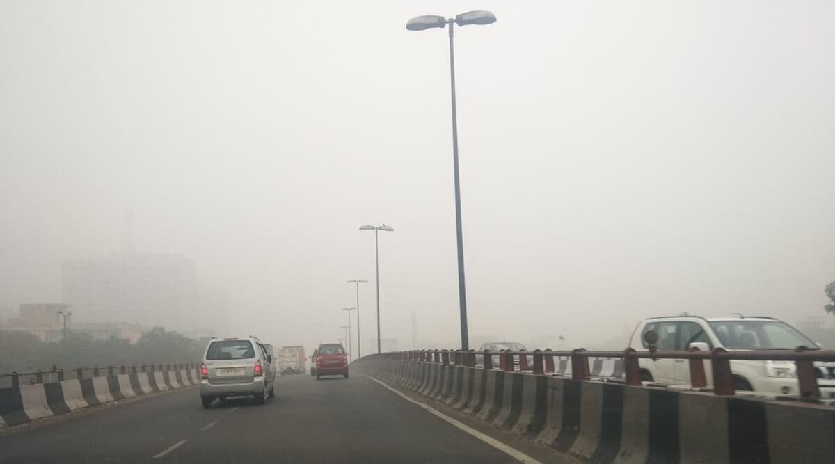 Delhi Air Pollution: दिल्ली में प्रदूषण हुआ कम मगर टला नहीं खतरा, जानिए आज का AQI Delhi Air Pollution: दिल्ली में प्रदूषण हुआ कम मगर टला नहीं खतरा, जानिए आज का AQI
