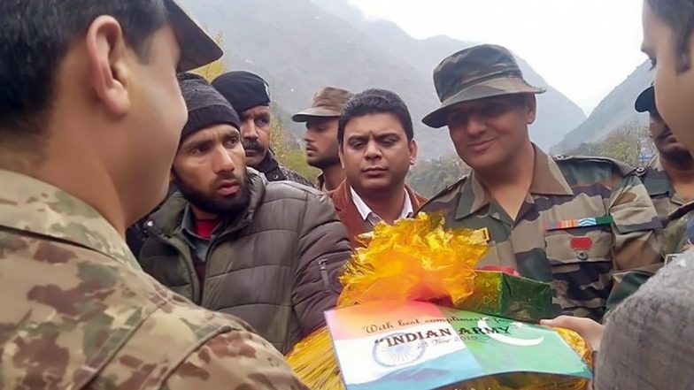 भारतीय सेना ने पेश की मानवता की मिसाल, तोहफे के साथ POK के नागरिक को वापिस भेजा घर