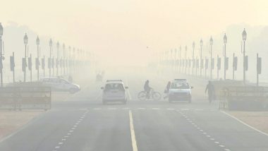 पाकिस्‍तान: लाहौर में वायु प्रदूषण से बिगड़े हालात, जहरीली हवा में लोगों का सांस लेना हुआ दूभर