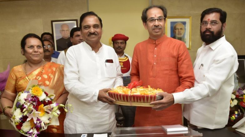 उद्धव ठाकरे ने महाराष्ट्र के मुख्यमंत्री पद का कार्यभार संभाला, शनिवार को साबित करना होगा बहुमत