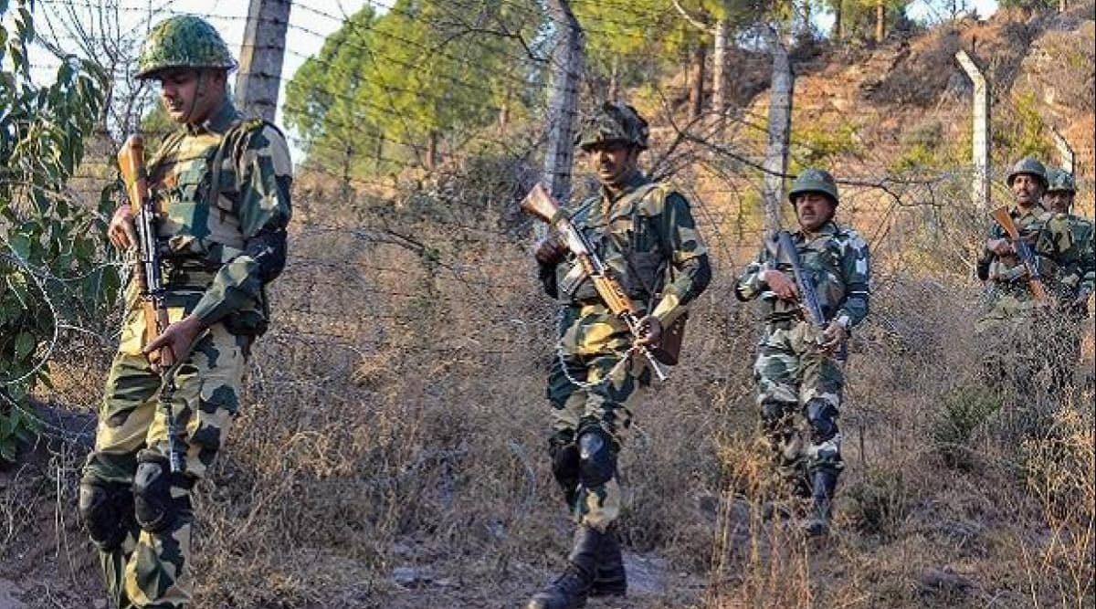 महाराष्ट्र: गढ़चिरौली में पुलिस ने मुठभेड़ के दौरान दो नक्सलियों को किया ढेर महाराष्ट्र: गढ़चिरौली में पुलिस ने मुठभेड़ के दौरान दो नक्सलियों को किया ढेर