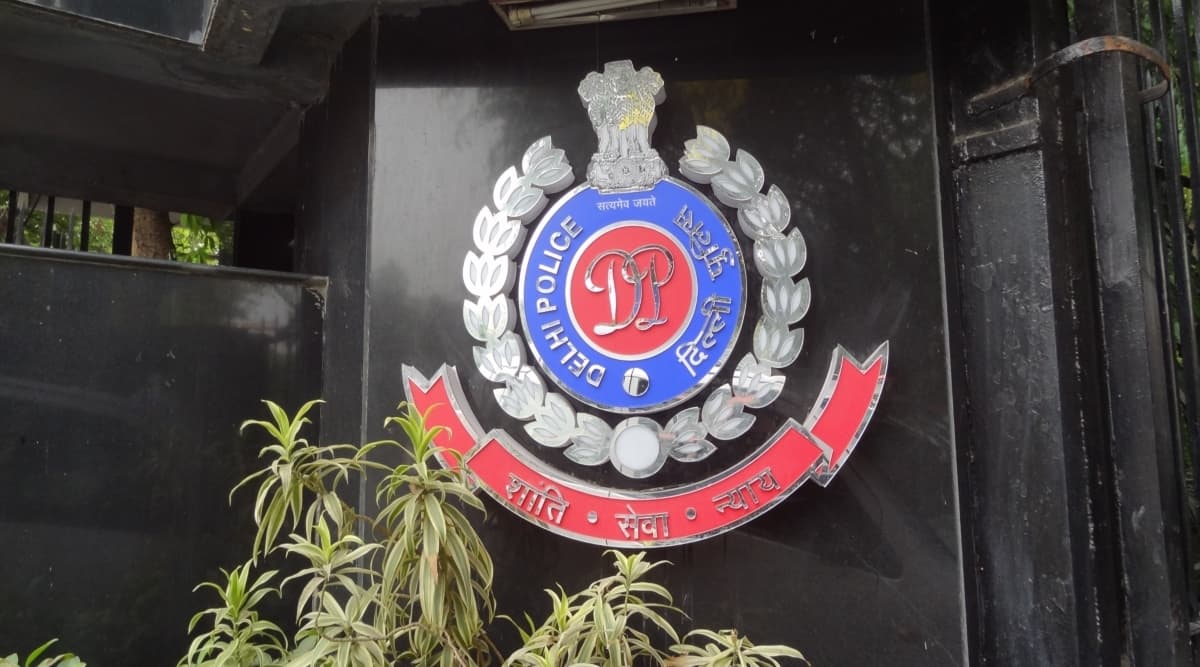 Coronavirus: राजधानी में कोरोना के खिलाफ जारी जंग के दौरान दिल्ली पुलिस की अपील, शब-ए-बरात मनाने के लिए अपने घरों से बाहर न निकलें Coronavirus: राजधानी में कोरोना के खिलाफ जारी जंग के दौरान दिल्ली पुलिस की अपील, शब-ए-बरात मनाने के लिए अपने घरों से बाहर न निकलें