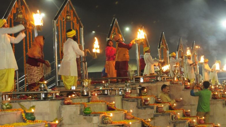 उत्तर प्रदेश: लखनऊ में भी मनाई जाएगी 'देव दीपावली', 12 नवंबर को गोमती नदी के तट पर जलाए जाएंगे छह लाख मिट्टी के दीये