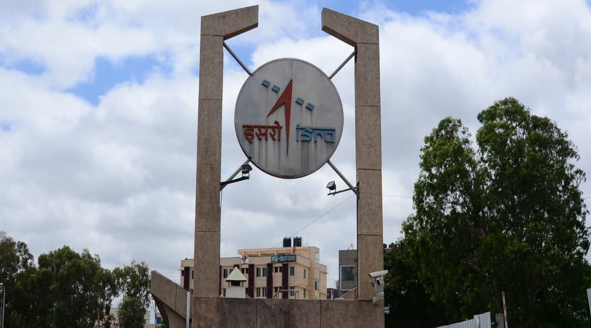 ISRO 27 नवंबर को लॉन्च करेगा काटरेसैट-3 और 13 अमेरिकी उपग्रह ISRO 27 नवंबर को लॉन्च करेगा काटरेसैट-3 और 13 अमेरिकी उपग्रह