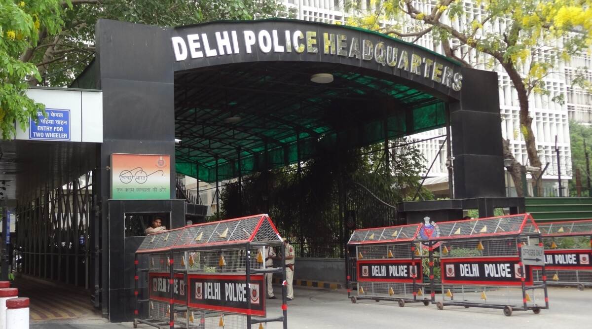 दिल्ली: राष्ट्रपति भवन में पड़ रही पानी लाइन के पाइप चोरी, 4 गिरफ्तार दिल्ली: राष्ट्रपति भवन में पड़ रही पानी लाइन के पाइप चोरी, 4 गिरफ्तार