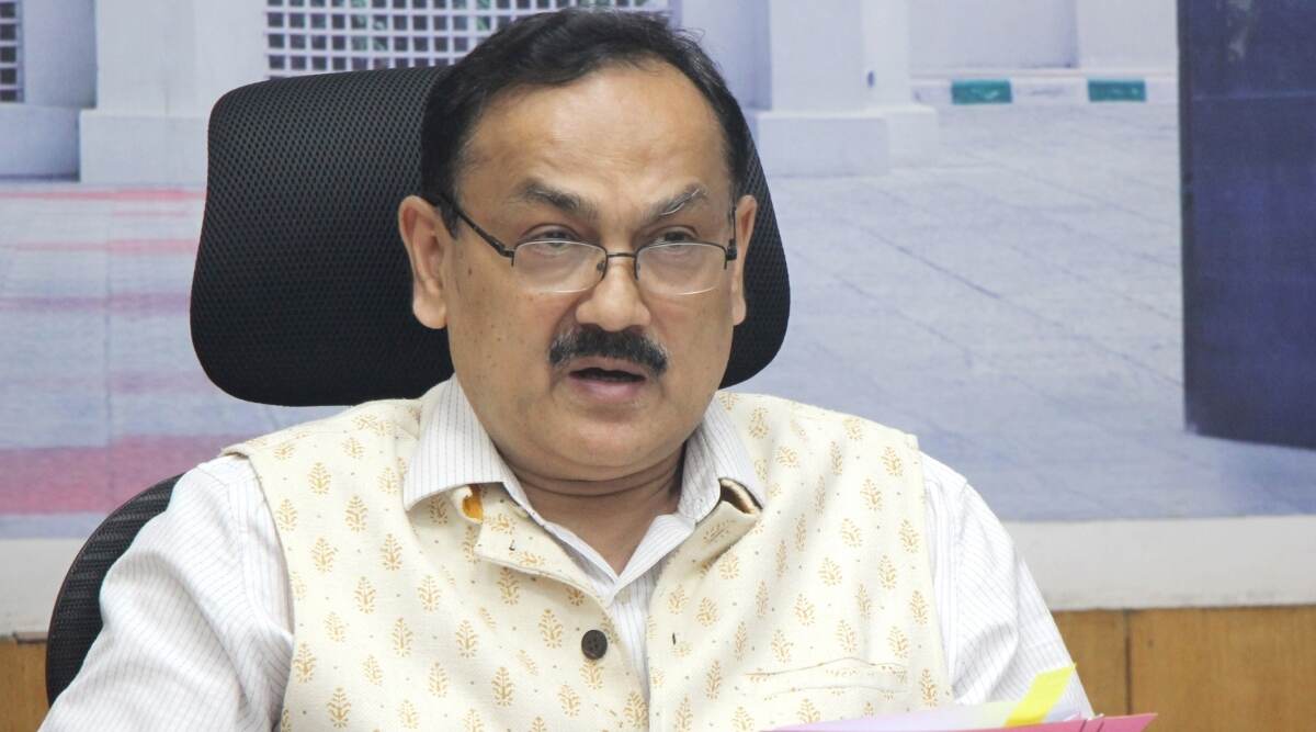 कर्नाटक: उपचुनाव को लेकर 15 विधानसभा क्षेत्रों में आचार संहिता लागू कर्नाटक: उपचुनाव को लेकर 15 विधानसभा क्षेत्रों में आचार संहिता लागू