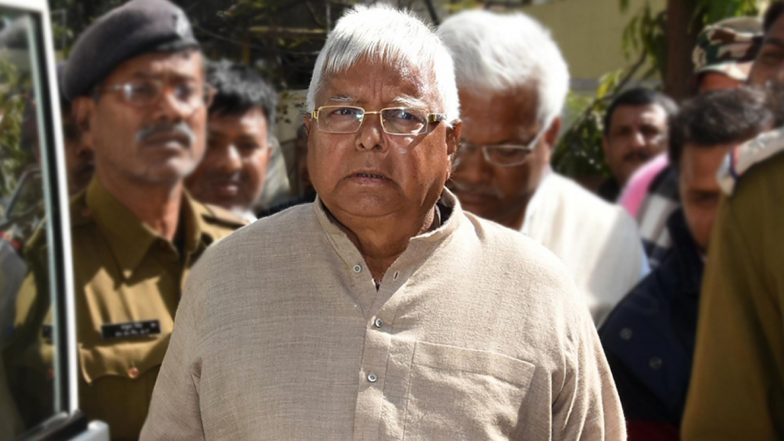 बिहार: नीतीश के मंत्री नीरज कुमार का बड़ा खुलासा, कहा-लालू यादव के 2 नहीं 3 बेटे