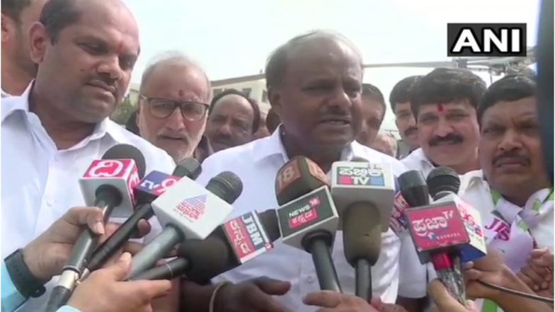कर्नाटक: पूर्व सीएम एचडी कुमारस्वामी का बड़ा आरोप, कहा- बीजेपी खरीदे गए विधायकों के साथ जानवरों जैसा करती है व्यवहार