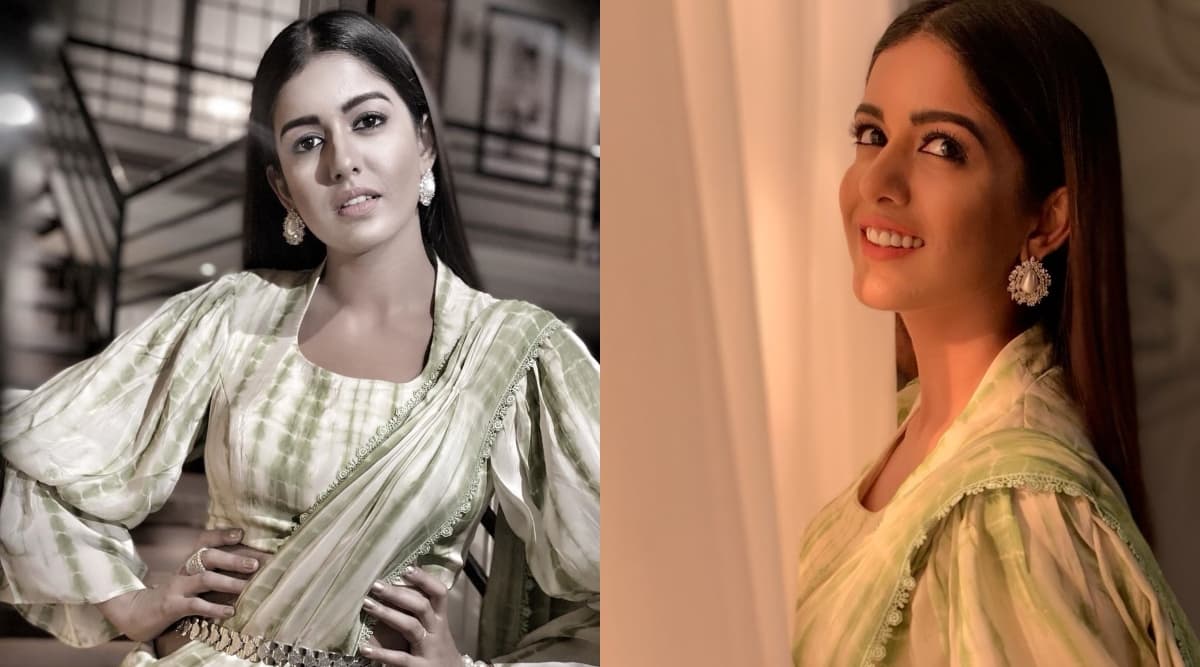 टेलीविजन शो 'बेपनाह प्यार' की एक्ट्रेस इशिता दत्ता ने किया मेक-ओवर, फैंस को आया पसंद ये नया अंदाज टेलीविजन शो 'बेपनाह प्यार' की एक्ट्रेस इशिता दत्ता ने किया मेक-ओवर, फैंस को आया पसंद ये नया अंदाज