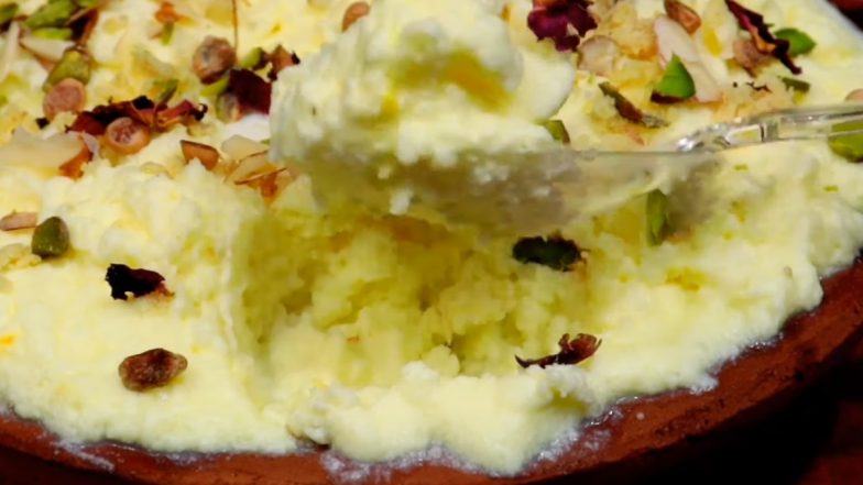 Daulat Ki Chat Recipe: क्या है दौलत की चाट, जानें इसके बारे में और बनाने की विधि, देखें वीडियो