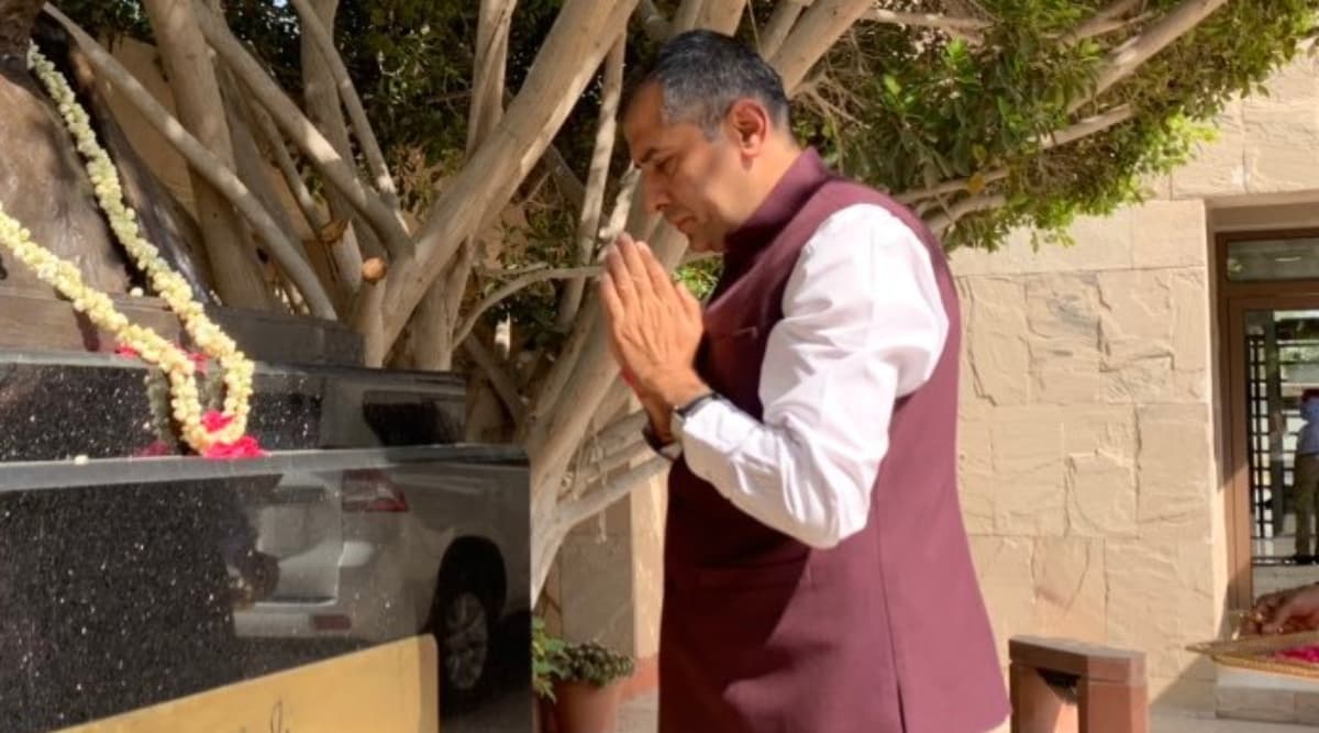 संयुक्त अरब अमीरात में भारत के नए राजदूत पवन कपूर ने संभाला कार्यभार संयुक्त अरब अमीरात में भारत के नए राजदूत पवन कपूर ने संभाला कार्यभार