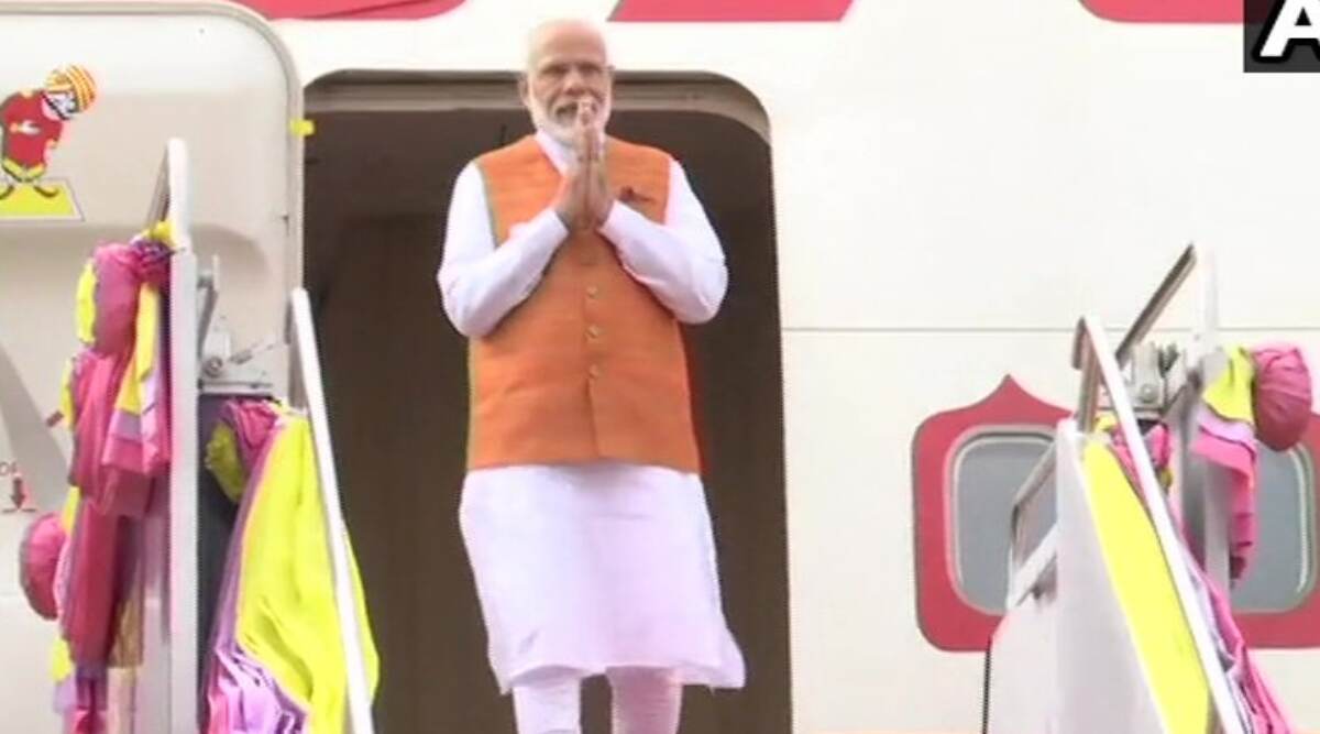 प्रधानमंत्री नरेंद्र मोदी तीन दिन की यात्रा पर पहुंचे बैंकाक, RCEP की तीसरी शिखर बैठक में लेंगे भाग प्रधानमंत्री नरेंद्र मोदी तीन दिन की यात्रा पर पहुंचे बैंकाक, RCEP की तीसरी शिखर बैठक में लेंगे भाग