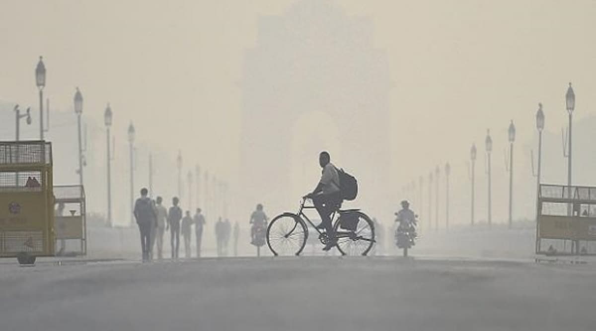 दिल्ली ने विश्व वायु गुणवत्ता सूचकांक रैंकिंग में शुक्रवार को दुनिया का सबसे प्रदूषित शहर होने का प्राप्त किया दर्जा दिल्ली ने विश्व वायु गुणवत्ता सूचकांक रैंकिंग में शुक्रवार को दुनिया का सबसे प्रदूषित शहर होने का प्राप्त किया दर्जा