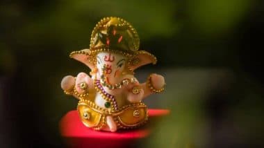 Ashadh Vinayak Chaturthi 2021 Wishes: हैप्पी आषाढ़ विनायक चतुर्थी! भेजें भगवान गणेश के ये मनमोहक WhatsApp Stickers, Facebook Greetings और GIF Images