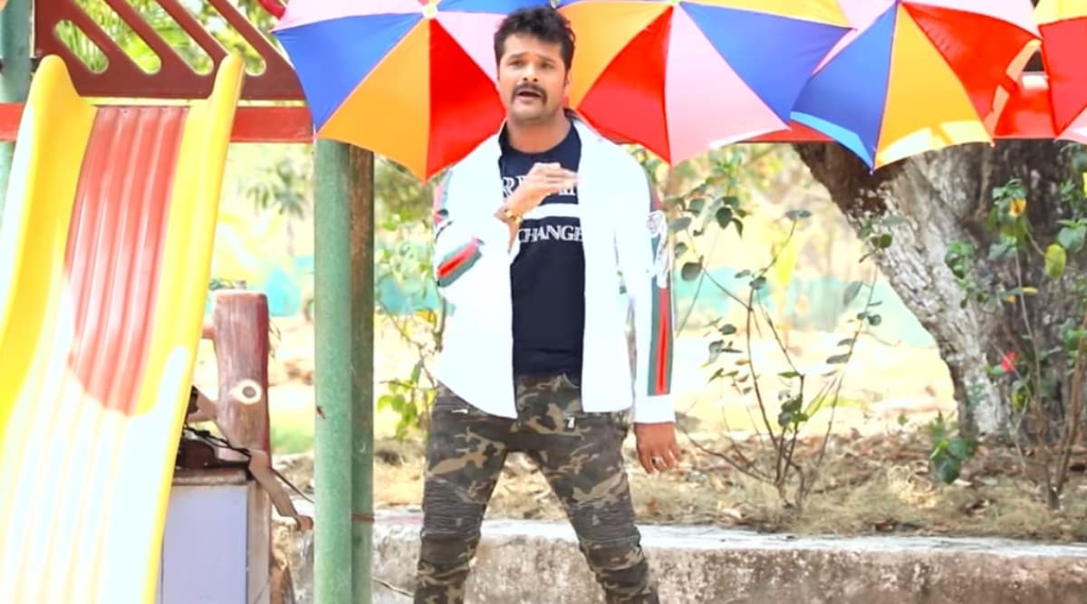 बिग बॉस के घर से बाहर आए खेसारी लाल यादव ने रिलीज किया तहलका मचा देने वाला गाना, 45 लाख से अधिक बार देखा गया बिग बॉस के घर से बाहर आए खेसारी लाल यादव ने रिलीज किया तहलका मचा देने वाला गाना, 45 लाख से अधिक बार देखा गया