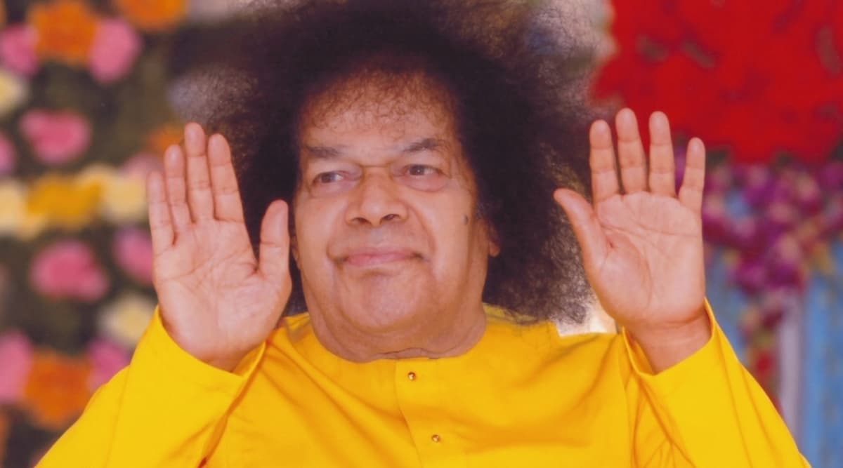 Sathya Sai Baba 94th Birthday: सत्य साईं का जन्मदिन मनाने की तैयारियां जोरों शोरों से शुरू, जानें क्यों कहे जाते थे शिर्डी साईं के अवतार Sathya Sai Baba 94th Birthday: सत्य साईं का जन्मदिन मनाने की तैयारियां जोरों शोरों से शुरू, जानें क्यों कहे जाते थे शिर्डी साईं के अवतार