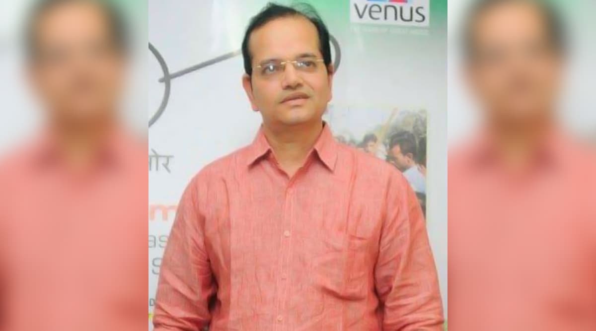 बॉलीवुड के मशहूर प्रोड्यूसर चंपक जैन का ब्रेन हैमरेज के चलते हुआ निधन बॉलीवुड के मशहूर प्रोड्यूसर चंपक जैन का ब्रेन हैमरेज के चलते हुआ निधन