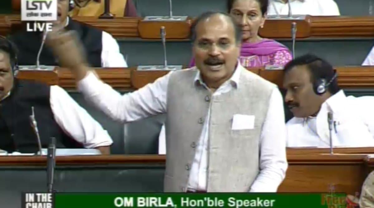 हंगामे के साथ शुरू हुआ संसद का शीतकालीन सत्र, कांग्रेस सासंद अधीर रंजन चौधरी ने उठाया गांधी परिवार की एसपीजी सुरक्षा हटाए जाने का मुद्दा हंगामे के साथ शुरू हुआ संसद का शीतकालीन सत्र, कांग्रेस सासंद अधीर रंजन चौधरी ने उठाया गांधी परिवार की एसपीजी सुरक्षा हटाए जाने का मुद्दा