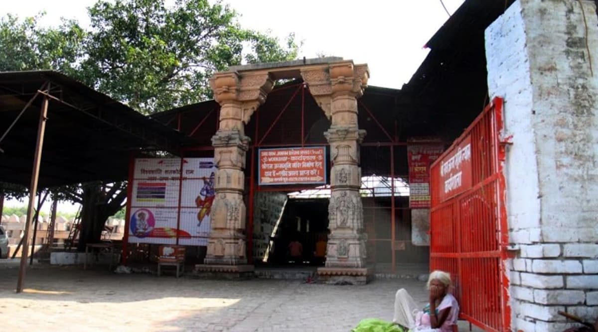 Ayodhya Verdict: लाल कृष्ण आडवाणी से लेकर पी.वी. नरसिम्हा राव तक अयोध्या विवाद में ये चेहरे रहे चर्चित, जानें वजह Ayodhya Verdict: लाल कृष्ण आडवाणी से लेकर पी.वी. नरसिम्हा राव तक अयोध्या विवाद में ये चेहरे रहे चर्चित, जानें वजह