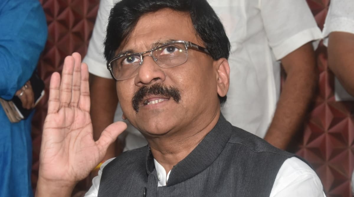 शिवसेना सांसद संजय राउत ने कहा- भारत और उसके संविधान की बुनियाद धर्मनिरपेक्ष शब्द पर टिकी है शिवसेना सांसद संजय राउत ने कहा- भारत और उसके संविधान की बुनियाद धर्मनिरपेक्ष शब्द पर टिकी है