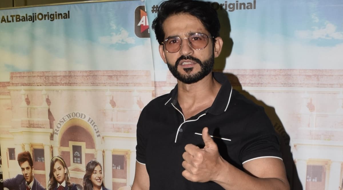 हितेन तेजवानी का बयान, कहा- अनुच्छेद 370 रद्द होने से पहले हुई थी फिल्म की शूटिंग हितेन तेजवानी का बयान, कहा- अनुच्छेद 370 रद्द होने से पहले हुई थी फिल्म की शूटिंग