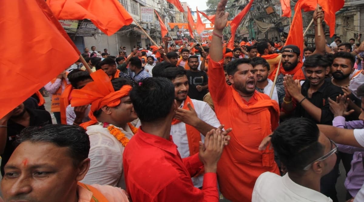 राम जन्मभूमि आंदोलन की अगुवाई करने वाले विश्व हिंदू परिषद ने जारी किया बयान, कहा- राम मंदिर के निर्माण के लिए कोई फंड इकट्ठा नहीं कर रहे हैं राम जन्मभूमि आंदोलन की अगुवाई करने वाले विश्व हिंदू परिषद ने जारी किया बयान, कहा- राम मंदिर के निर्माण के लिए कोई फंड इकट्ठा नहीं कर रहे हैं