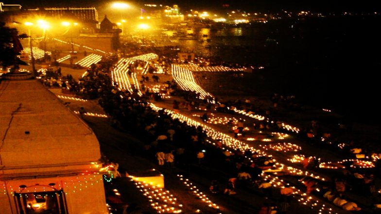 Dev Diwali 2019: क्या है देव दीपावली, कैसे शुरू हुई इसे मनाने की परंपरा, जानें शुभ मुहूर्त और पूजा विधि