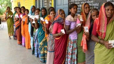 Karnataka By-Elections 2019: कड़ी सुरक्षा के बीच 15 विधानसभा सीटों पर मतदान जारी