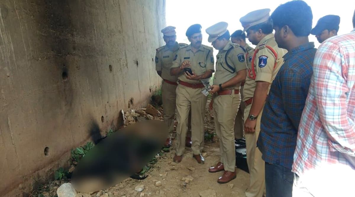 हैदराबाद दुष्कर्म: तेलंगाना के राज्यपाल ने दिया आश्वाशन, कहा- पशु चिकित्सक के परिवार को न्याय दिलाने के लिए रोजाना होगी सुनवाई हैदराबाद दुष्कर्म: तेलंगाना के राज्यपाल ने दिया आश्वाशन, कहा- पशु चिकित्सक के परिवार को न्याय दिलाने के लिए रोजाना होगी सुनवाई
