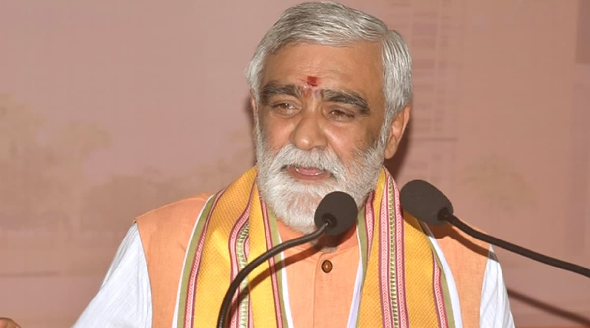 निर्मला सीतारमण के बाद केंद्रीय मंत्री अश्विनी चौबे बोले- मैं शाकाहारी आदमी, कभी नहीं चखा प्याज निर्मला सीतारमण के बाद केंद्रीय मंत्री अश्विनी चौबे बोले- मैं शाकाहारी आदमी, कभी नहीं चखा प्याज