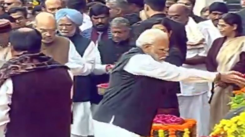 13 दिसंबर संसद हमले की 18वीं बरसी: राष्ट्रपति रामनाथ कोविंद, PM मोदी समेत कई दिग्गज नेताओं ने शहीदों की वीरता को सलाम किया