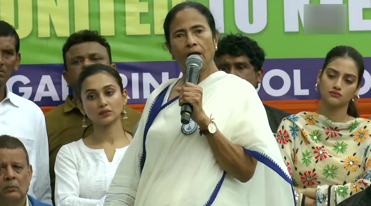 ममता बनर्जी ने कहा- मैंने प्रधानमंत्री से सीएए वापस लेने का आग्रह किया ममता बनर्जी ने कहा- मैंने प्रधानमंत्री से सीएए वापस लेने का आग्रह किया