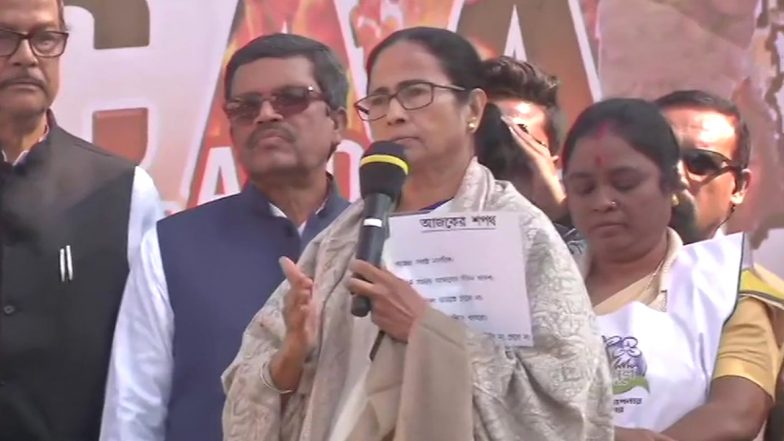 CAA: नागरिकता कानून के खिलाफ पश्चिम बंगाल विधानसभा में प्रस्ताव पास, केरल, पंजाब और राजस्थान के बाद ऐसा करने वाला बना चौथा राज्य