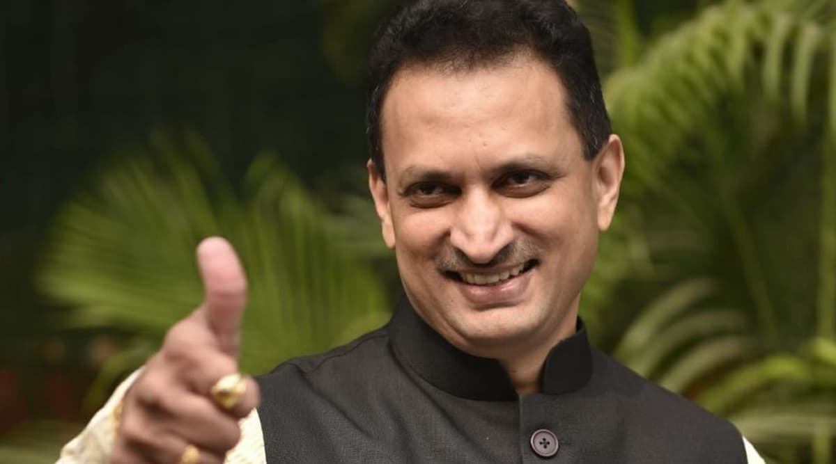 फडणवीस के 3 दिन के मुख्यमंत्री बनने पर सांसद अनंत कुमार हेगड़े का बड़ा खुलासा, कहा- 40 हजार करोड़ बचाने के लिए ली थी शपथ फडणवीस के 3 दिन के मुख्यमंत्री बनने पर सांसद अनंत कुमार हेगड़े का बड़ा खुलासा, कहा- 40 हजार करोड़ बचाने के लिए ली थी शपथ