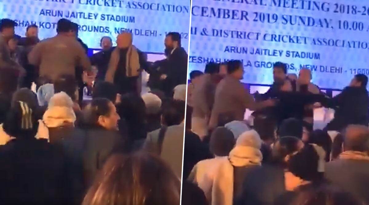 DDCA की वार्षिक आम बैठक में जमकर हुई हाथापाई, देखें वीडियो DDCA की वार्षिक आम बैठक में जमकर हुई हाथापाई, देखें वीडियो