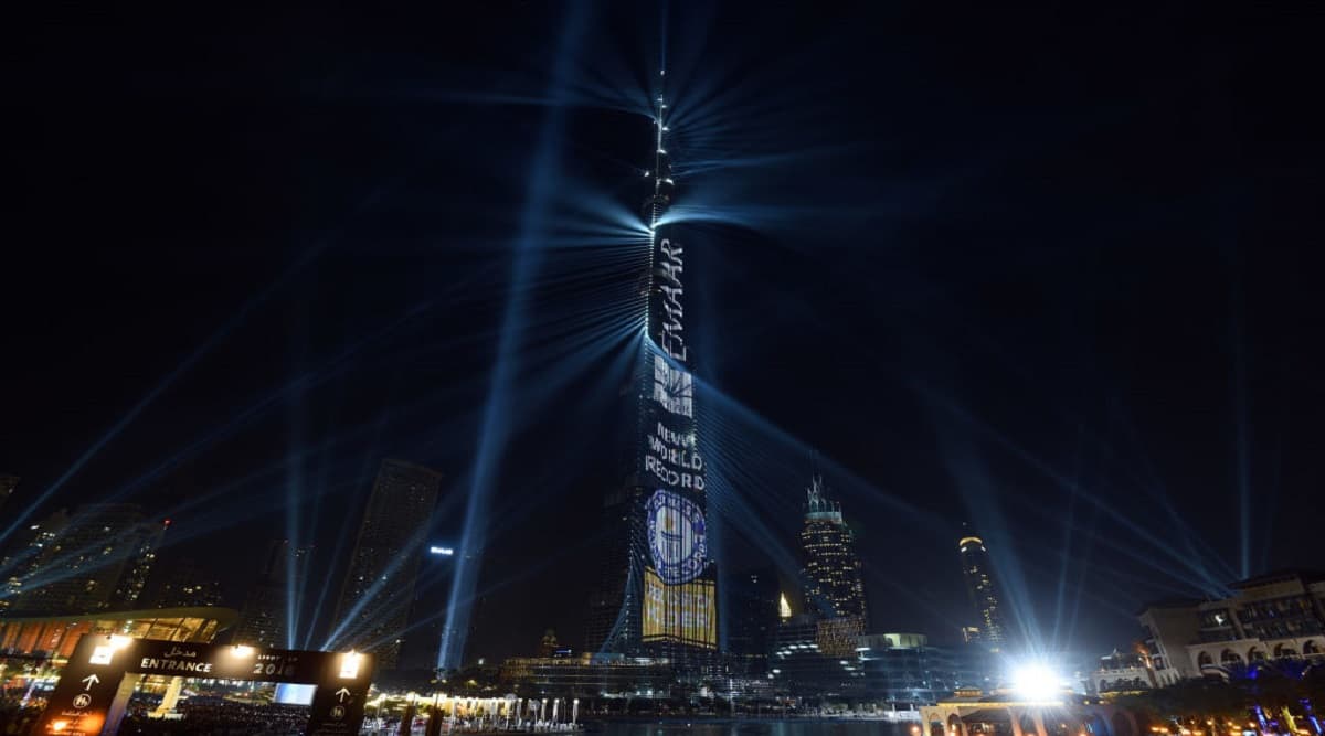 Dubai New Year 2020 Fireworks at Burj Khalifa Live Streaming: नए साल के स्वागत में जगमगाया दुबई का बुर्ज खलीफा, देखें लाइव आतिशबाजी और शानदार लेजर शो Dubai New Year 2020 Fireworks at Burj Khalifa Live Streaming: नए साल के स्वागत में जगमगाया दुबई का बुर्ज खलीफा, देखें लाइव आतिशबाजी और शानदार लेजर शो
