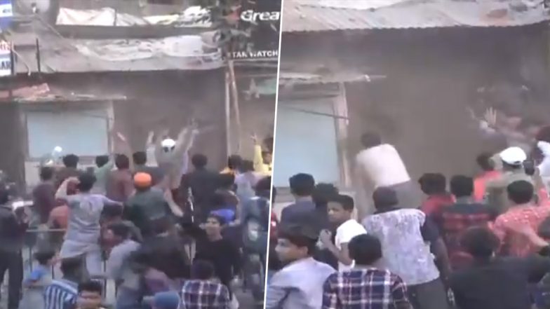 CAA Protest: अहमदाबाद में नागरिकता कानून के विरोध में हिंसा की दो घटनाएं, पुलिसकर्मियों पर पथराव, 50 लोग को किया गया गिरफ्तार
