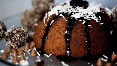 Christmas Recipes 2019: क्रिसमस पर अपने हाथों से बनाएं स्वादिष्ट केक, देखें प्लम केक से रम और किशमिश केक बनाने तक की आसान विधि