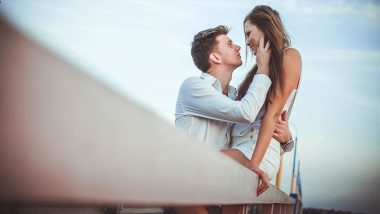 New Year 2020 Resolutions For Couples: साल 2020 को रोमांटिक बनाने के लिए कपल्स लें ये 4 न्यू ईयर रेजोल्यूशन
