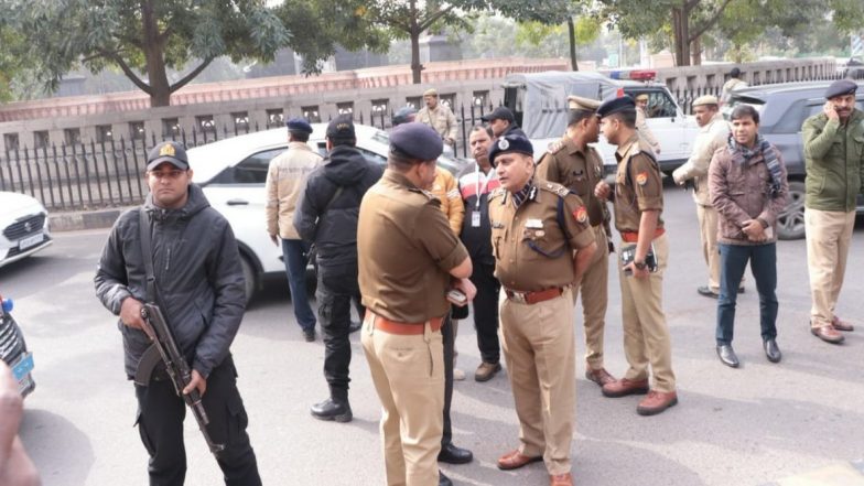 उत्तर प्रदेश: लखनऊ में CAA विरोध प्रदर्शन के दौरान व्यक्ति की मौत ने खड़ा किया विवाद, कई अस्पताल में भर्ती