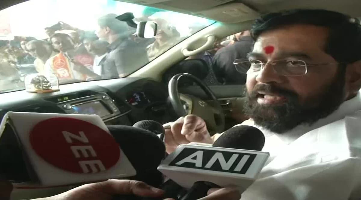 राहुल गांधी के सावरकर वाले बयान पर शिवसेना नेता एकनाथ शिंदे का पलटवार, कहा-सभी को करना चाहिए उनका सम्मान राहुल गांधी के सावरकर वाले बयान पर शिवसेना नेता एकनाथ शिंदे का पलटवार, कहा-सभी को करना चाहिए उनका सम्मान