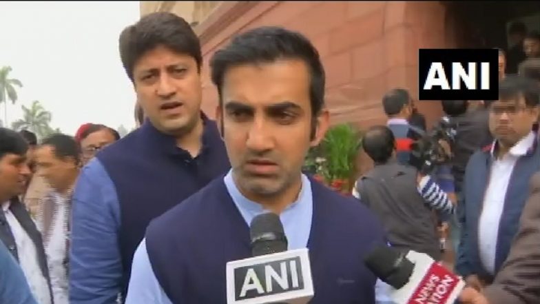 दिल्ली हिंसा: घायल पुलिसकर्मियों से मिलने अस्पताल पहुंचे गौतम गंभीर
