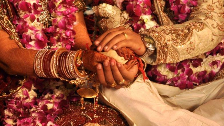 यूपी में दूल्हा हुआ लापता, दुल्हन ने एक बाराती से की शादी