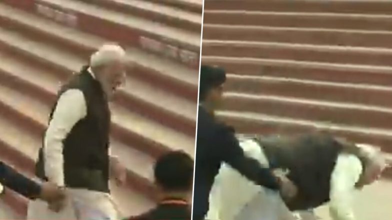 प्रधानमंत्री नरेंद्र मोदी के गिरने के बाद अब अटल घाट की सीढ़ियों के साथ होगा ये